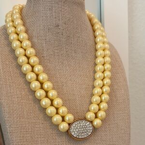 Avon Presidents Collection 
Glass faux Pearl Necklace with Crystal Pavé Pendant
